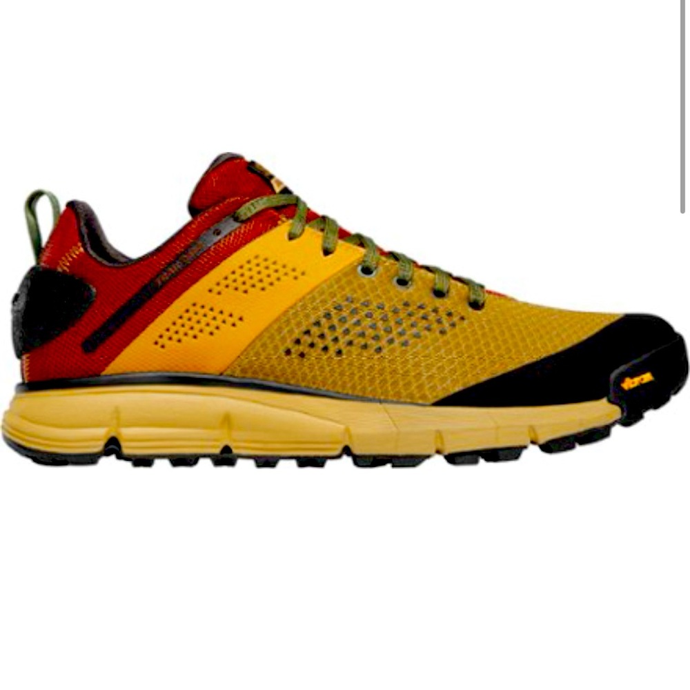 Men’s 10.5 Danner Trail 2650 Mesh Hiking Shoes new in box